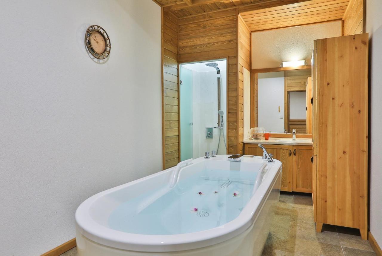 Luxury Chalets Pirin Golf & Country Club Бансько Екстер'єр фото